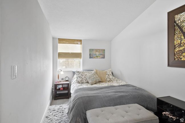 Comfy bedroom | Image 8