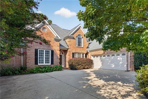 640 Garden Wilde Pl, Roswell, GA, 30075-7196 | Card Image