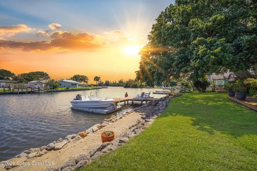 514 Cocoa Isles Blvd, Cocoa Beach, FL, 32931-3032 | Card Image