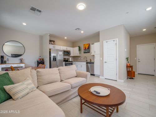 2170 W Harmont Dr, Phoenix, AZ, 85021-5673 | Card Image