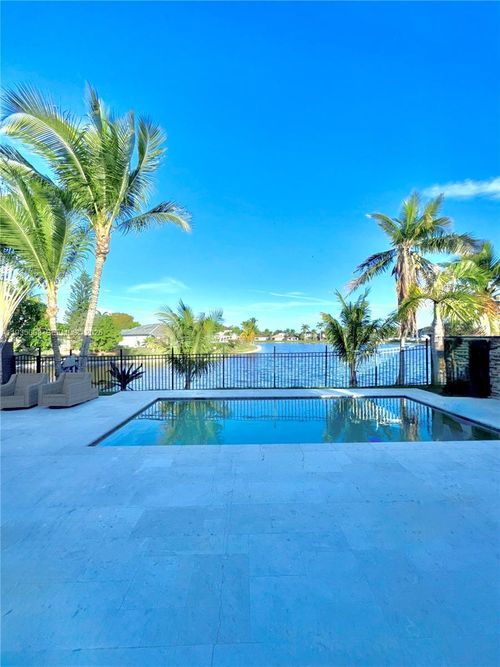 3713 Sw 156th Ct, Miami, FL, 33185-4809 | Card Image