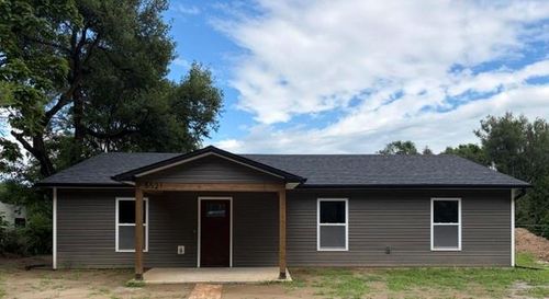 5521 S 1st St, Saint Joseph, MO, 64504-1601 | Card Image