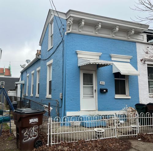 303 Lindsey St, Newport, KY, 41071-1534 | Card Image