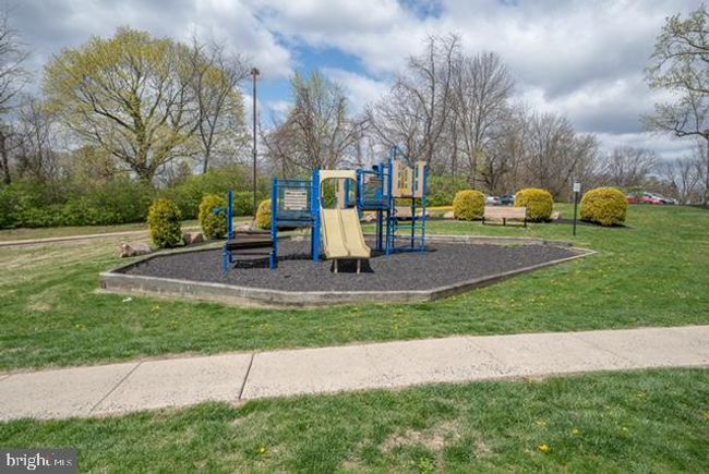 207 - 1030 E Lancaster Ave, Condo with 2 bedrooms, 1 bathrooms and null parking in BRYN MAWR PA | Image 52