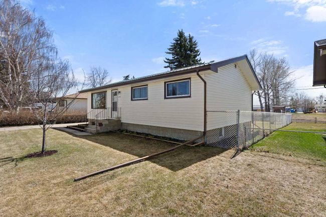 2143 18 Avenue, Home with 3 bedrooms, 1 bathrooms and 4 parking in Didsbury AB | Image 31