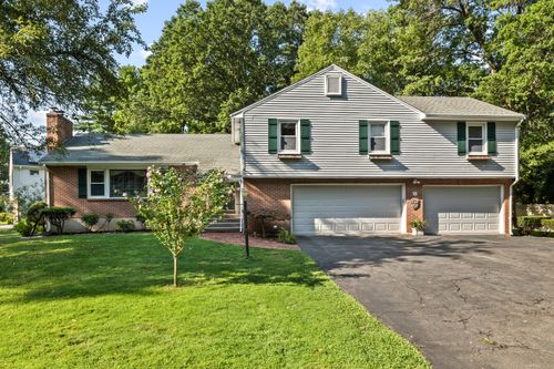 15 Morton Ln, West Hartford, CT, 06117-1428 | Card Image