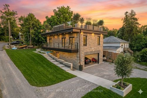 31 Silver Birch St, Dunsford, ON, K0M1L0 | Card Image