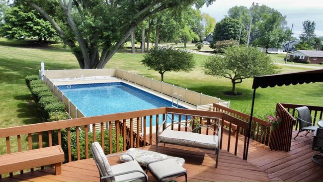 Deck and Pool | Image 12