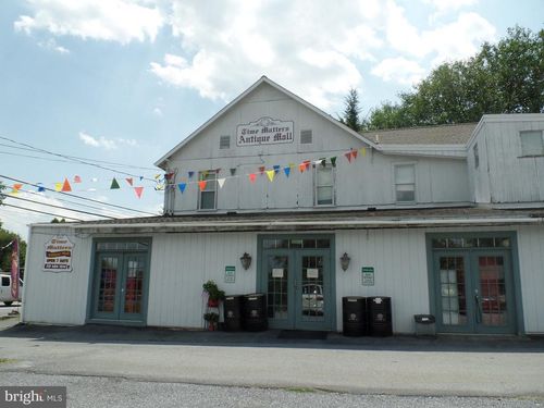 2664 N Reading Rd, REINHOLDS, PA, 17569-9640 | Card Image