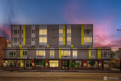 401-5819 Phinney Ave N, Seattle, WA, 98103-5880 | Card Image