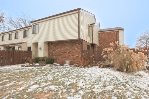 2831 14th Ln, Kenosha, WI, 53140-4327 | Card Image