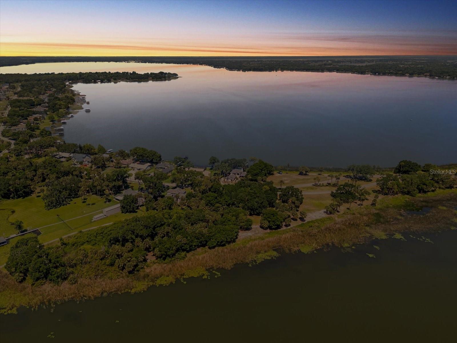 Land in TAVARES 2