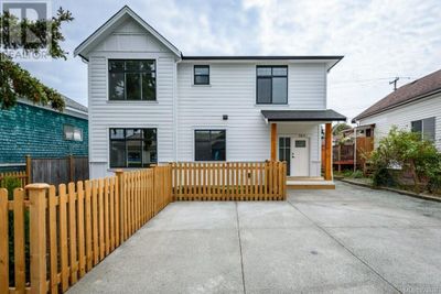 A - 384 12 Th St, Home with 2 bedrooms, 2 bathrooms and 2 parking in Courtenay BC | Image 1