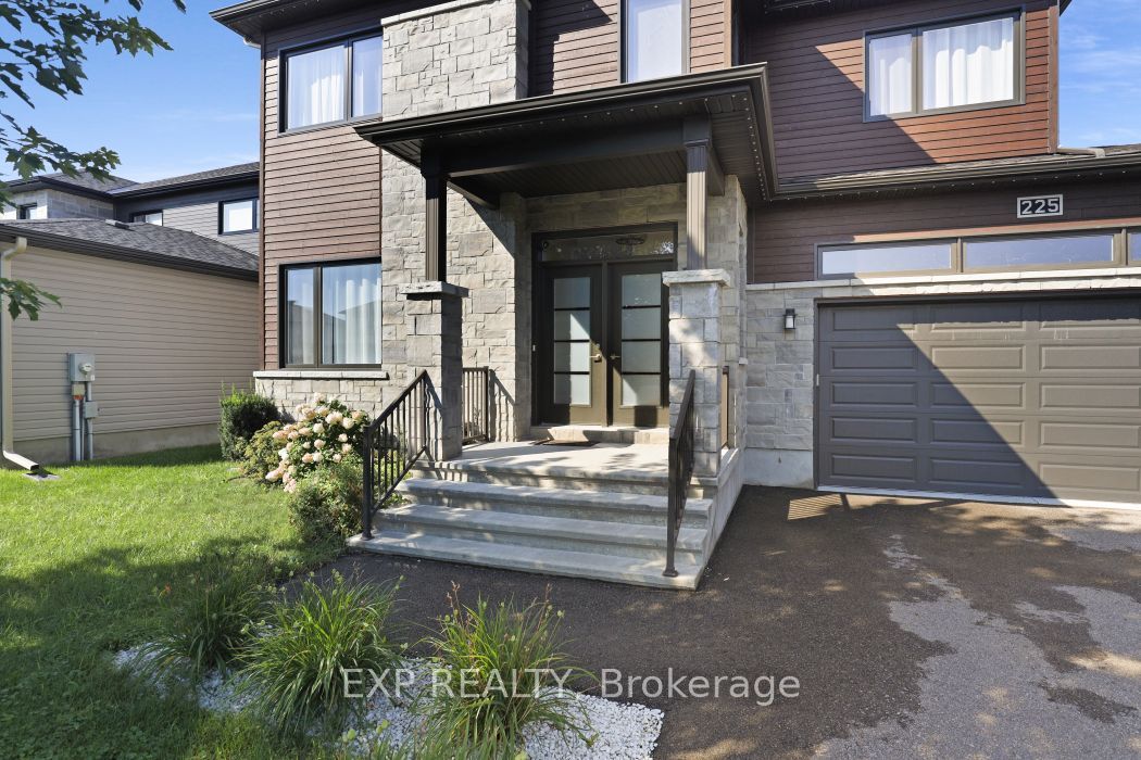 Residential in Russell 5