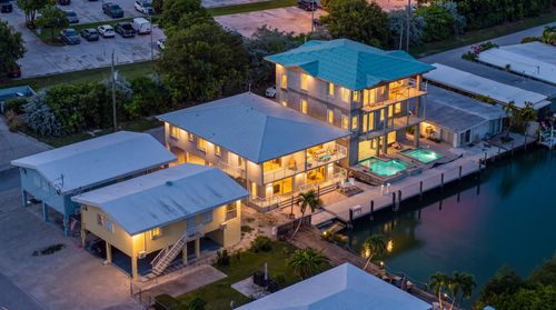 51 Coral Ln, Key Colony Beach, FL, 33051 | Card Image
