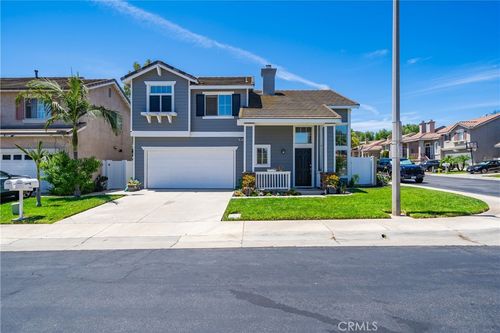 947 Olinda St, Corona, CA, 92879-8589 | Card Image