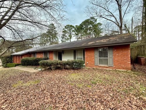 2104 Greenbriar Dr, Ruston, LA, 71270-2750 | Card Image