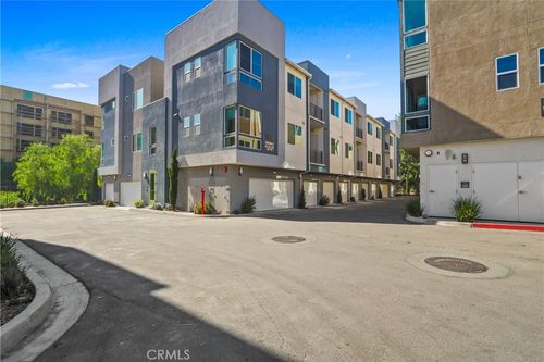 305-960 N Tangent Privado, Ontario, CA, 91764-8917 | Card Image
