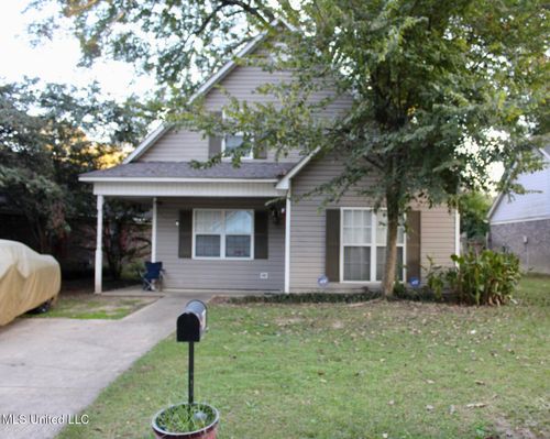 111 Holly Cv, Batesville, MS, 38606-1533 | Card Image