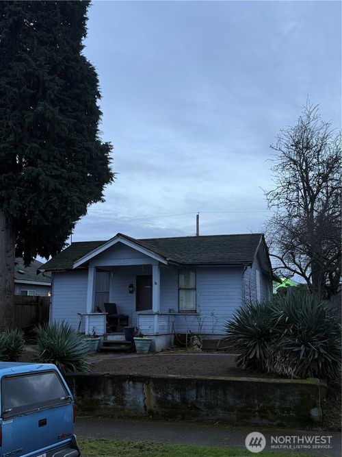 222 12th St Se, Auburn, WA, 98002-6647 | Card Image