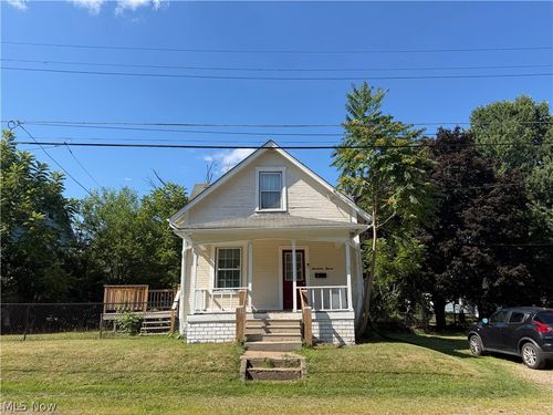 1711 Bonnot Pl Ne, Canton, OH, 44705-1709 | Card Image
