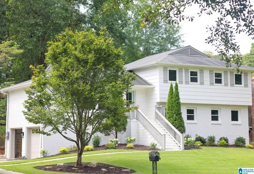 3239 Tyrol Ln, VESTAVIA HILLS, AL, 35216-4230 | Card Image