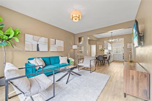 apt-2-301 86th St, Miami Beach, FL, 33141-4804 | Card Image