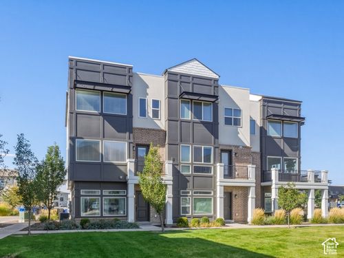 84 N 1100 W, Farmington, UT, 84025-2181 | Card Image