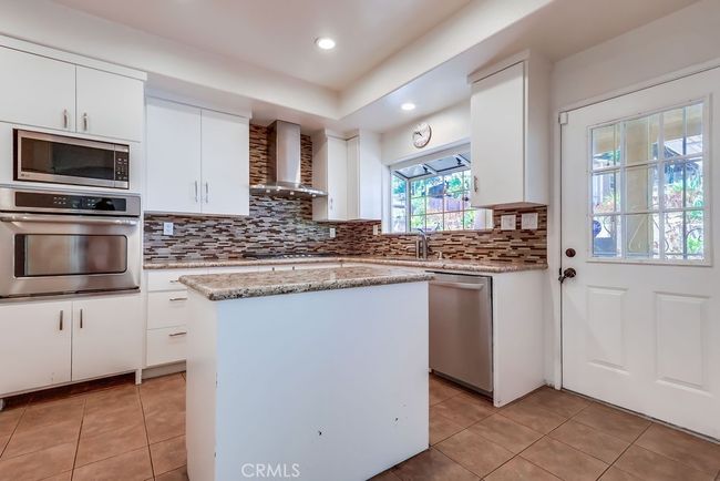 Kitchen | Image 17