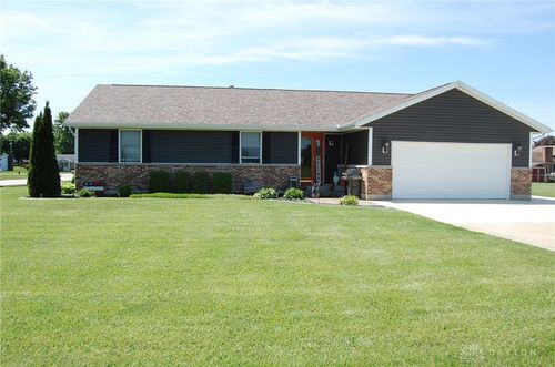 910 Baker Rd, Versailles, OH, 45380-9308 | Card Image