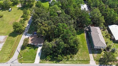 306 Vacation Ln, Waveland, MS, 39576-4028 | Card Image