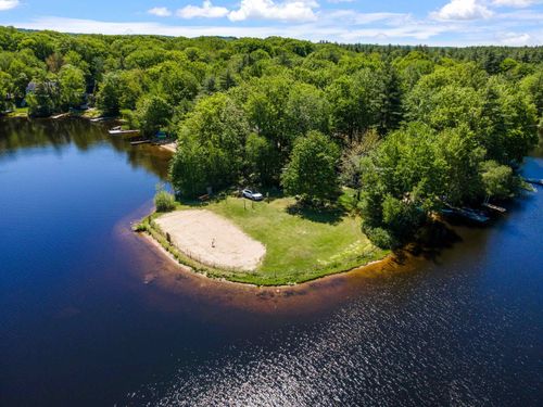 1 Wentworth Ln, Center Barnstead, NH, 03225-3335 | Card Image