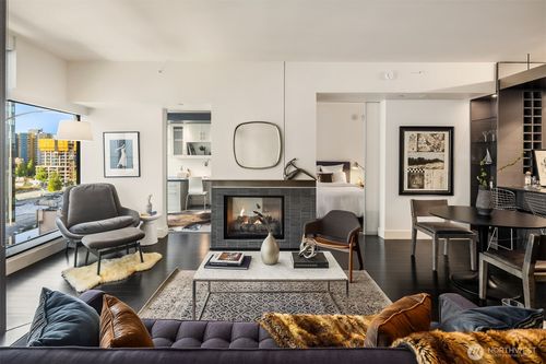 1209-820 Blanchard St, Seattle, WA, 98121-2653 | Card Image