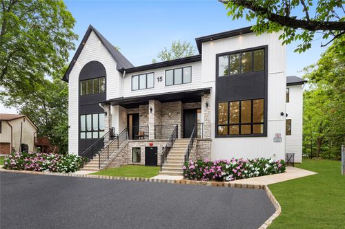 15 Gilda Ct, Spring Valley, NY, 10977-2803 | Card Image