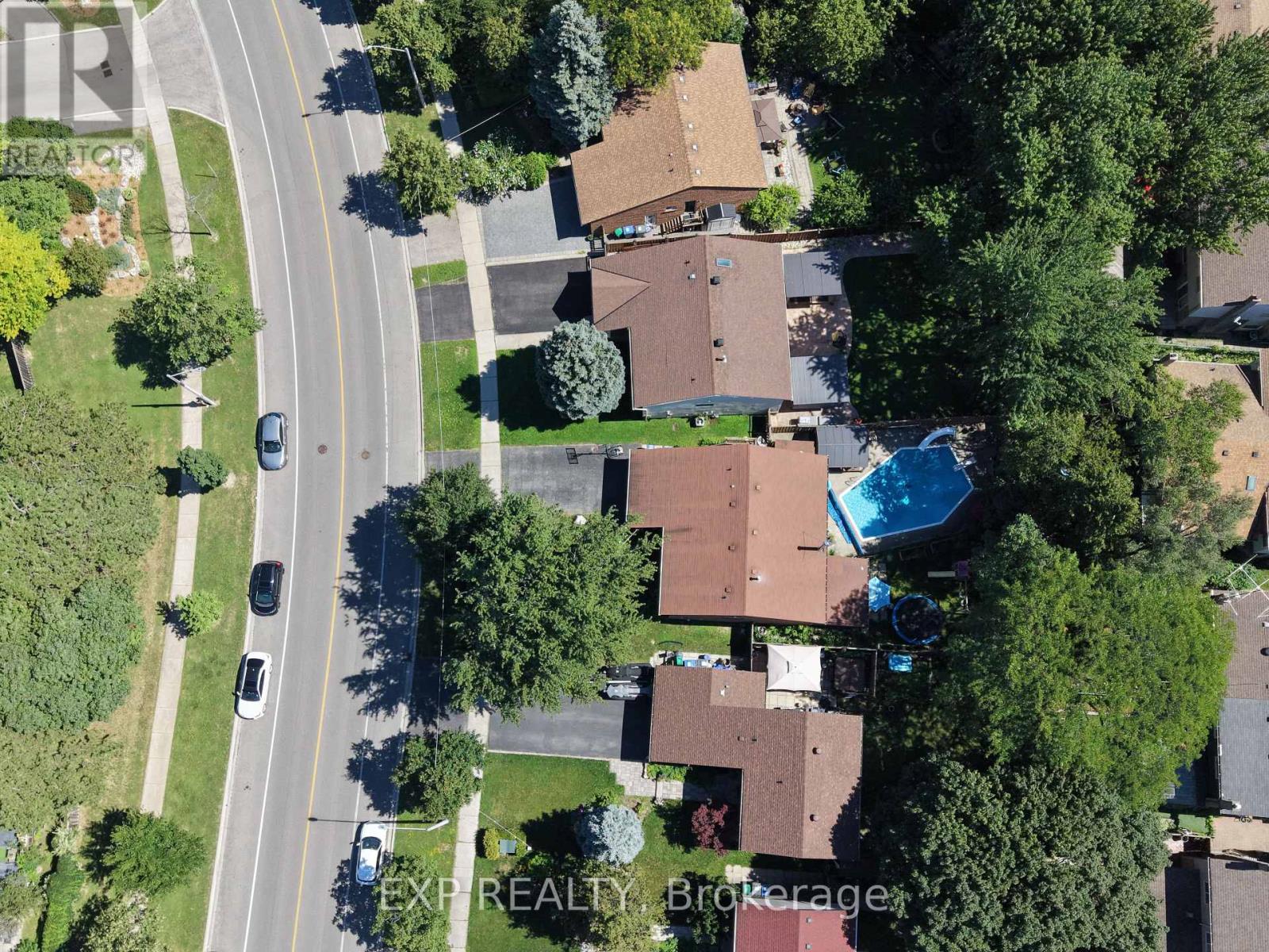 Residential in Mississauga (Meadowvale) 4