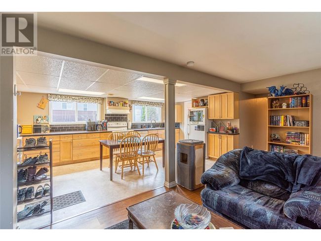 869 Serle Rd, House other with 4 bedrooms, 4 bathrooms and 1 parking in Kamloops BC | Image 31