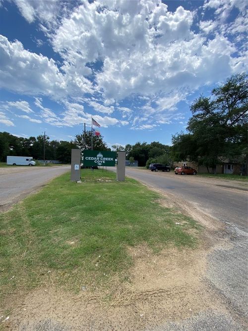 136 Buffalo Springs Rd, Mabank, TX, 75156-6518 | Card Image