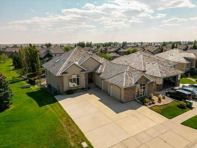 1043 Canyon Boulevard W, Home with 5 bedrooms, 3 bathrooms and 5 parking in Lethbridge AB | Image 49