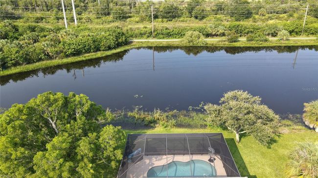 12759 Sw Pembroke Cir S, House other with 3 bedrooms, 2 bathrooms and null parking in LAKE SUZY FL | Image 6