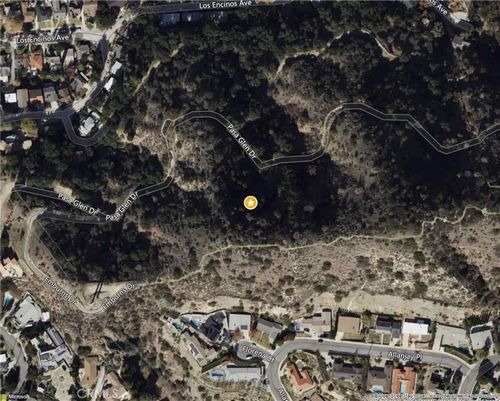 2 Pasa Glen Dr, Glendale, CA, 91208 | Card Image