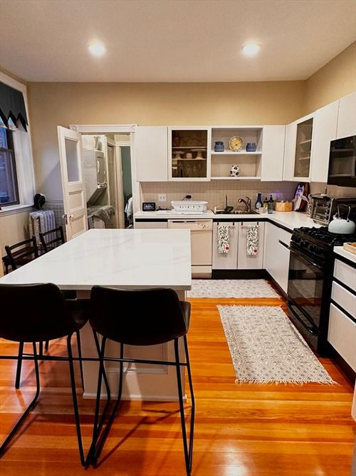 3-24 Beaufort Rd, Boston, MA, 02130-2184 | Card Image