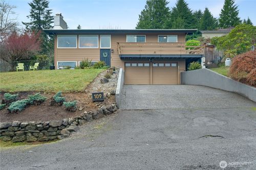 109 View Dr, Aberdeen, WA, 98520-1543 | Card Image