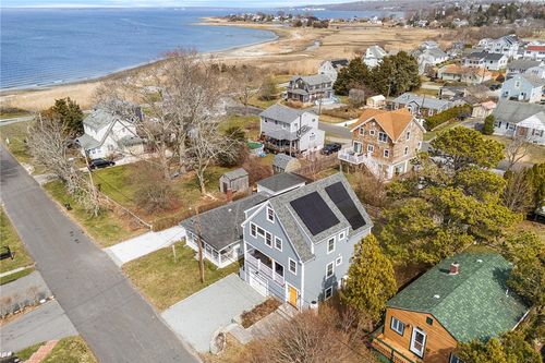 107 Dighton Ave, Portsmouth, RI, 02871-5514 | Card Image
