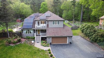 861 Union Valley Road, House other with 4 bedrooms, 3 bathrooms and null parking in West Milford NJ | Image 1