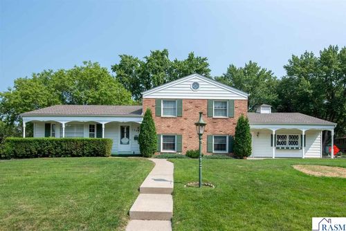 130 Atwood Dr, Mankato, MN, 56001-5335 | Card Image