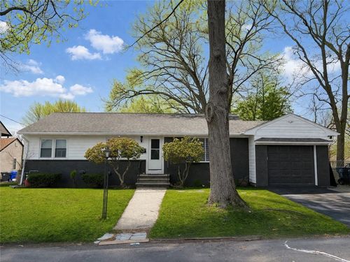 103 Merchant St, North Providence, RI, 02911-2363 | Card Image