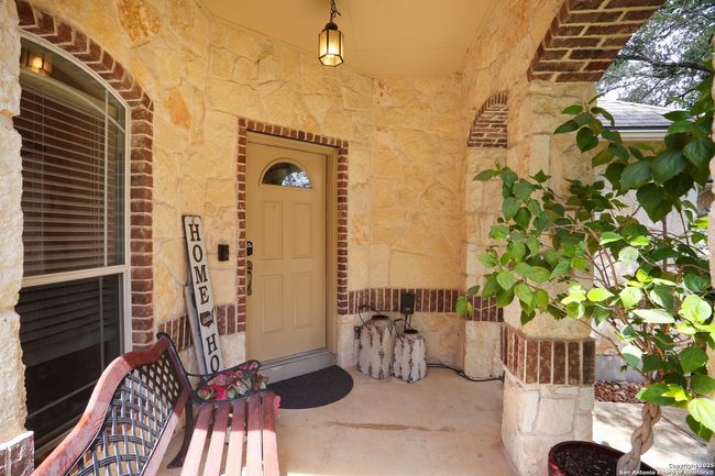 8803 Shuteye Peak, House other with 4 bedrooms, 2 bathrooms and null parking in Helotes TX | Image 4
