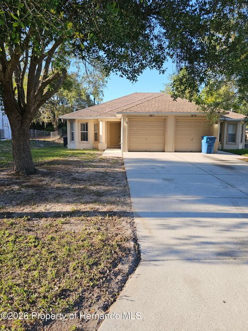 7477 Canterbury St, Spring Hill, FL, 34606-4306 | Card Image