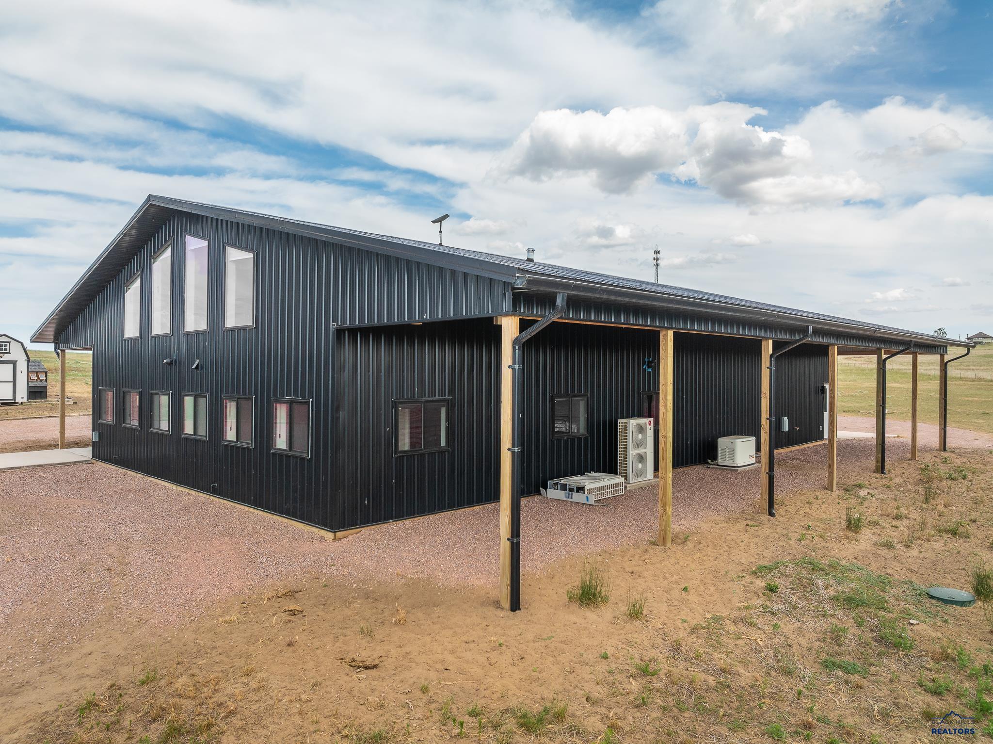 Commodore Rd, Hot Springs, SD 57747