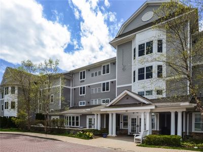 210 - 71 Starboard Drive, Condo with 2 bedrooms, 2 bathrooms and 3 parking in Tiverton RI | Image 1